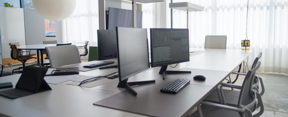 hoteling in the workplace